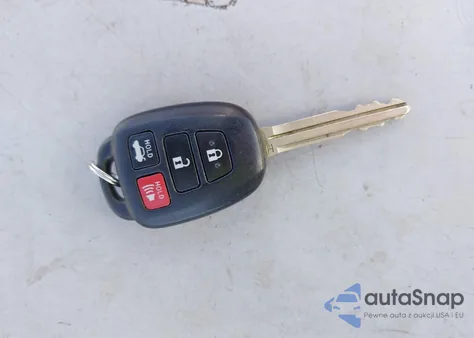 2018 Toyota Corolla Le from USA, damaged, VIN 5YFBURHE1JP763069